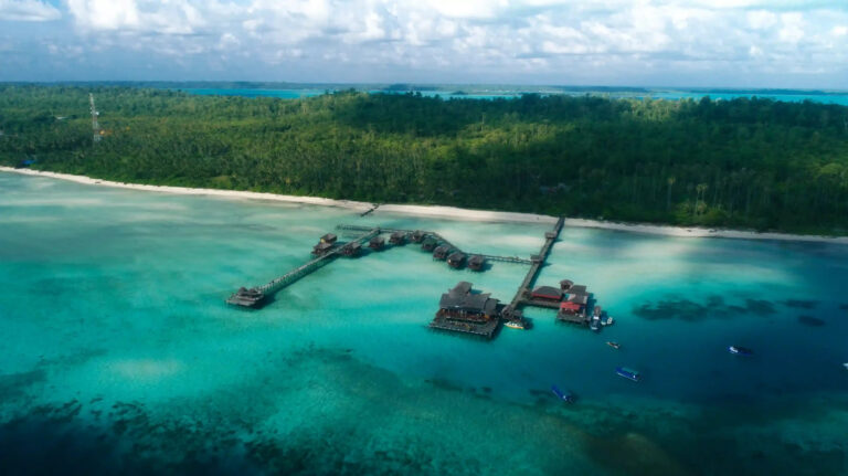 Pulau-Maratua_OK-2-scaled